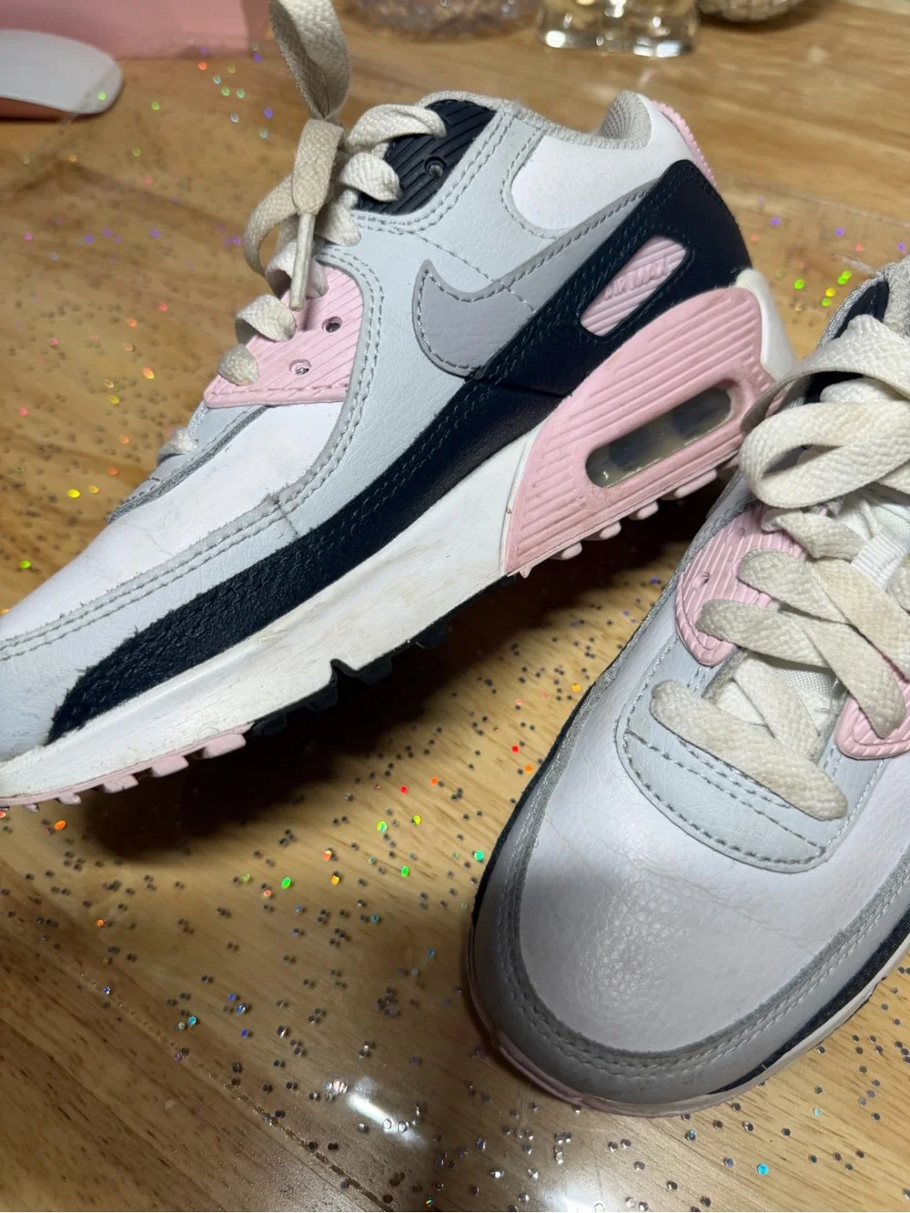 Nike Air Max-style White, Pink & Black kids Sneakers
